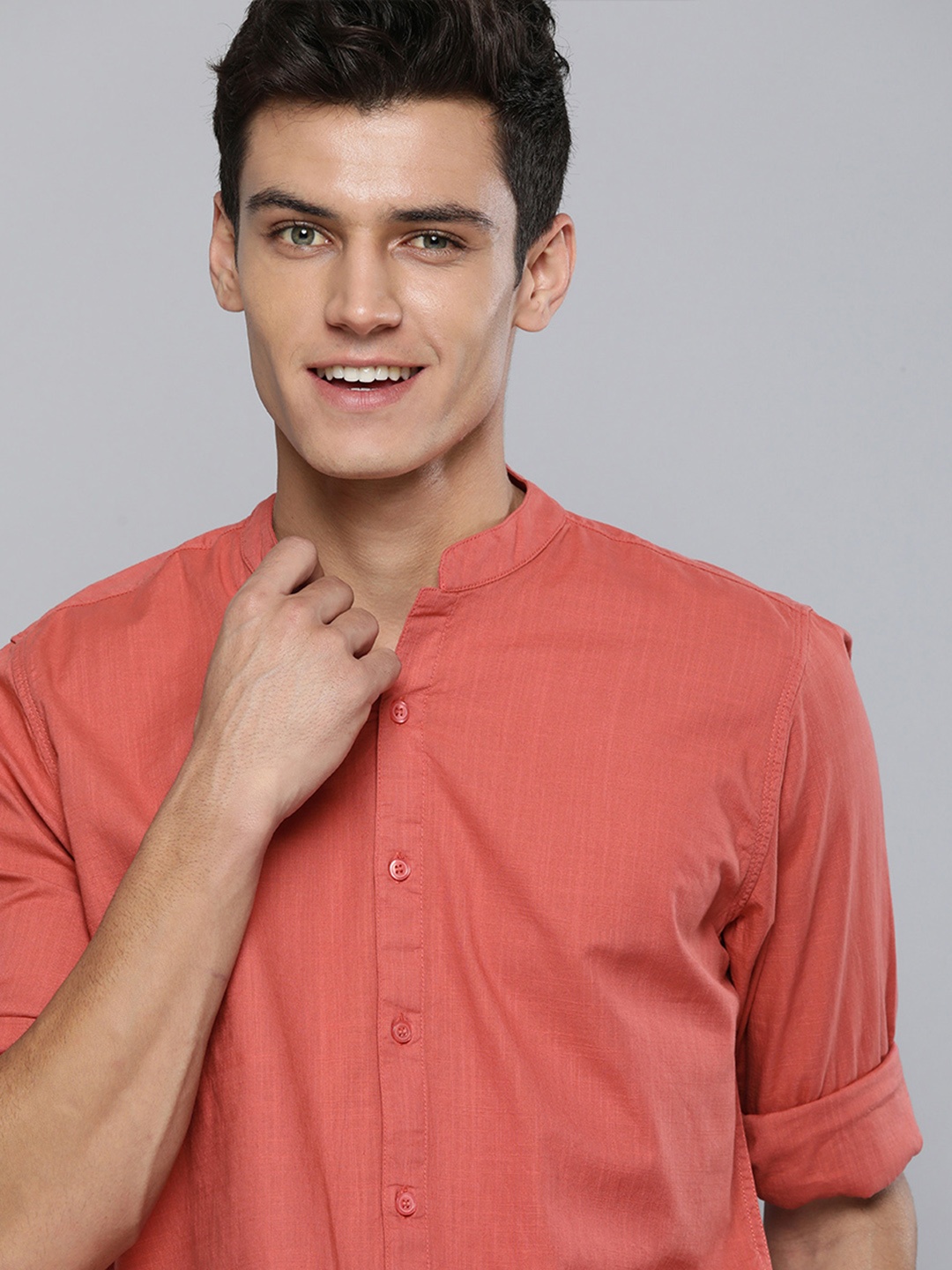 

Mast & Harbour Men Coral Red Slim Fit Pure Cotton Casual Shirt