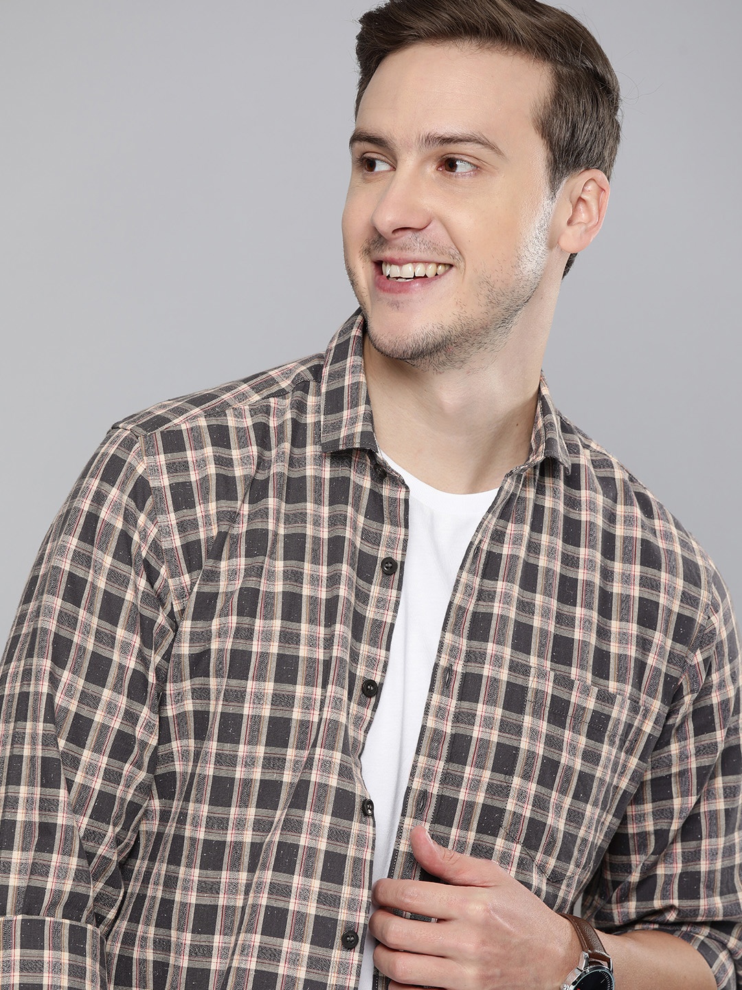 

Mast & Harbour Men Grey & Off-White Slim Fit Opaque Checked Casual Shirt