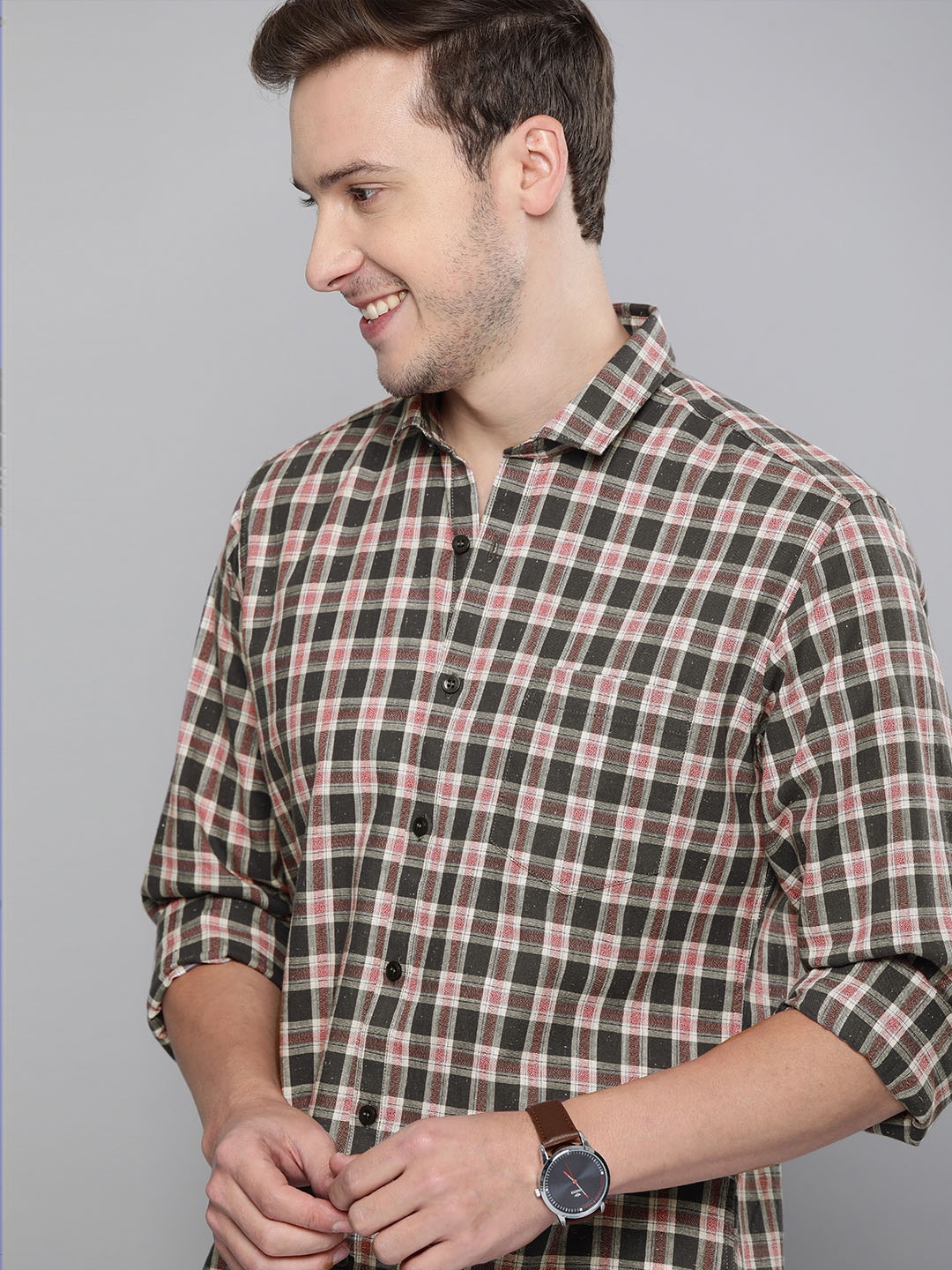 

Mast & Harbour Men Brown & Red Checked Casual Shirt