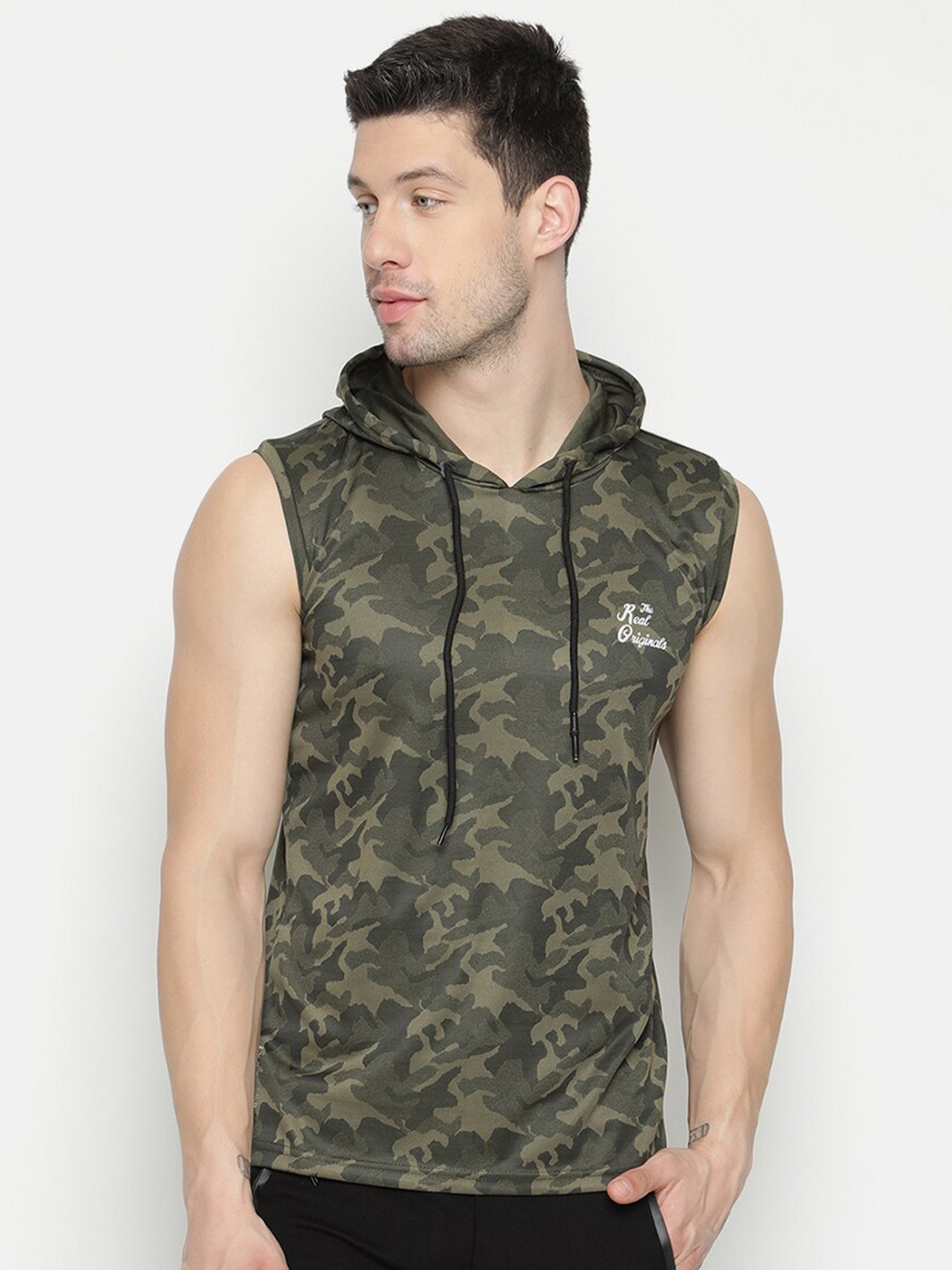 

V2 Value & Variety Men Olive Green Camouflage Printed Hooded T-shirt
