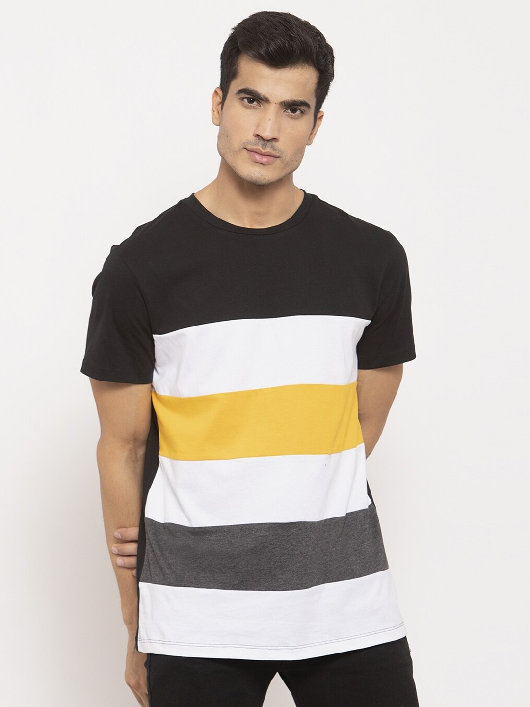 

DOOR74 Men Multicoloured Colourblocked T-shirt, Multi