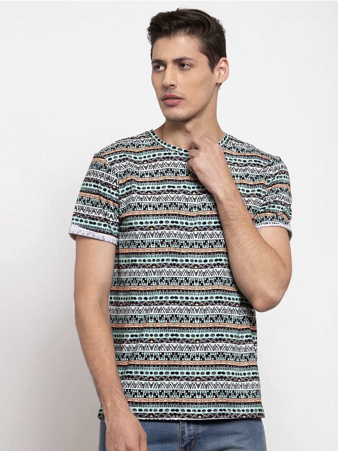 

DOOR74 Men White & Black Tribal Printed Polo Collar T-shirt