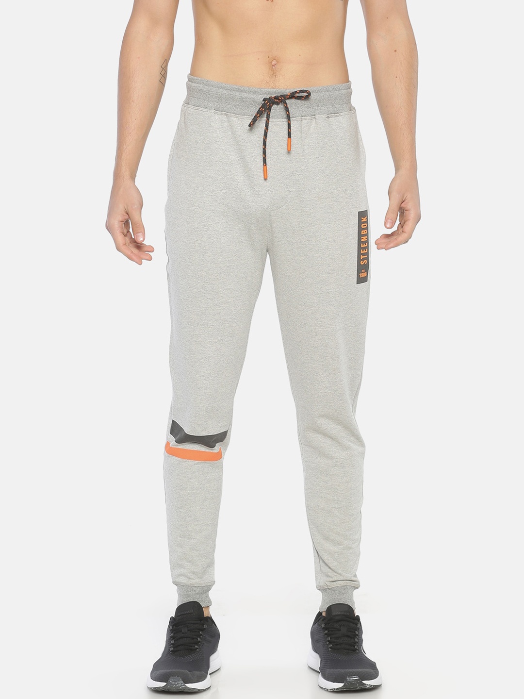 

Steenbok Men Grey Solid Pure Cotton Straight -Fit Joggers