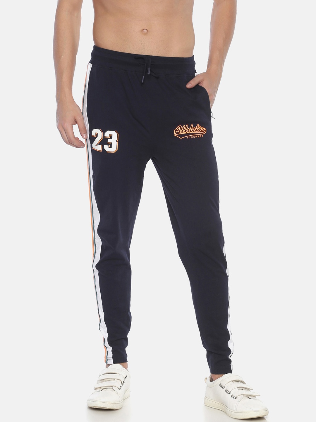 

Steenbok Men Navy Blue & White Pure Cotton Straight-Fit Joggers