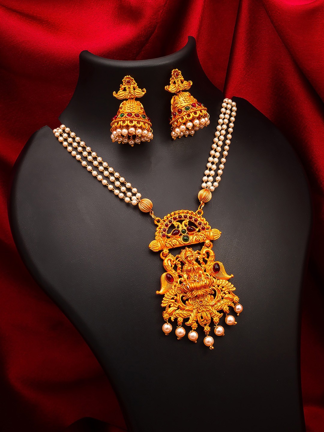 

aadita Gold-Plated White & Red Pearl Beaded & Stone-Studded Temple Jewellery Set