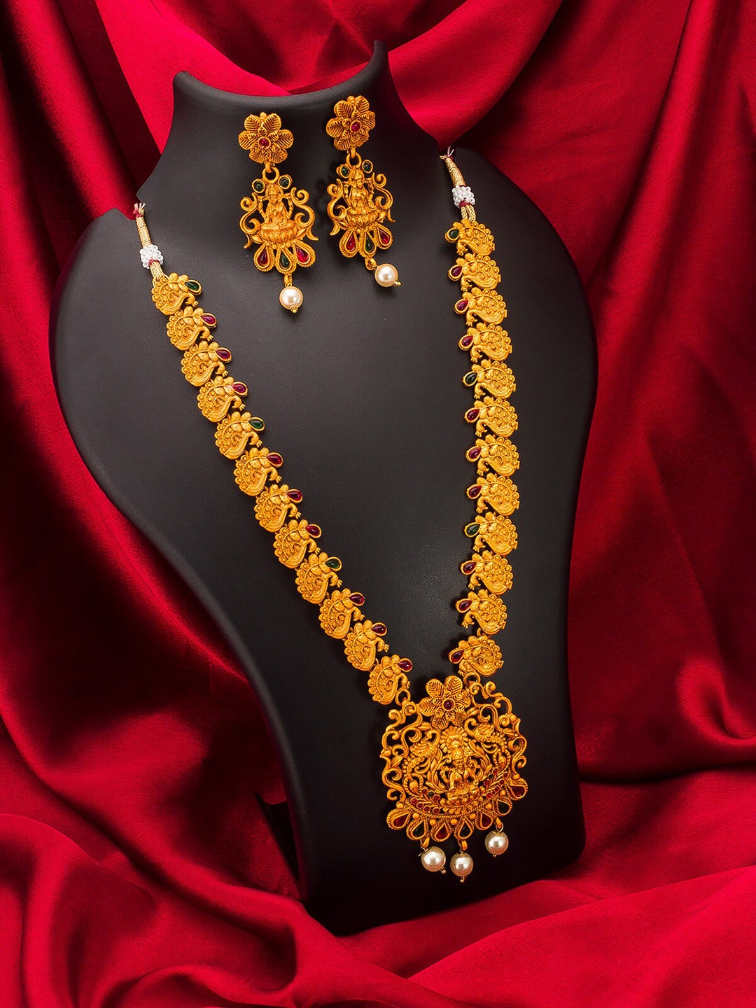 

aadita Gold-Plated Red & Green Pearl Beaded & Stone-Studded Temple Jewellery Set