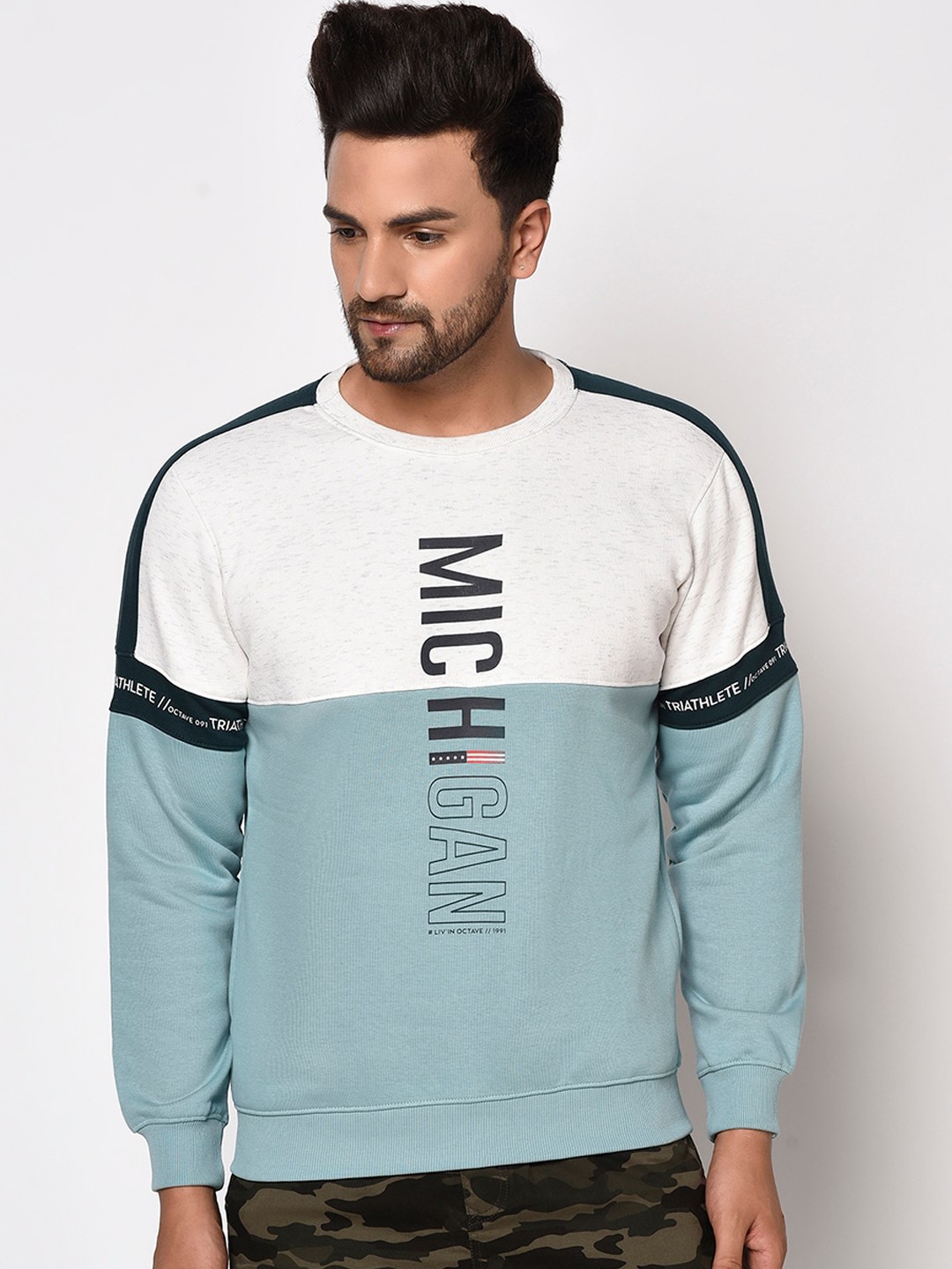 

Octave Men Blue Colourblocked Sweatshirt