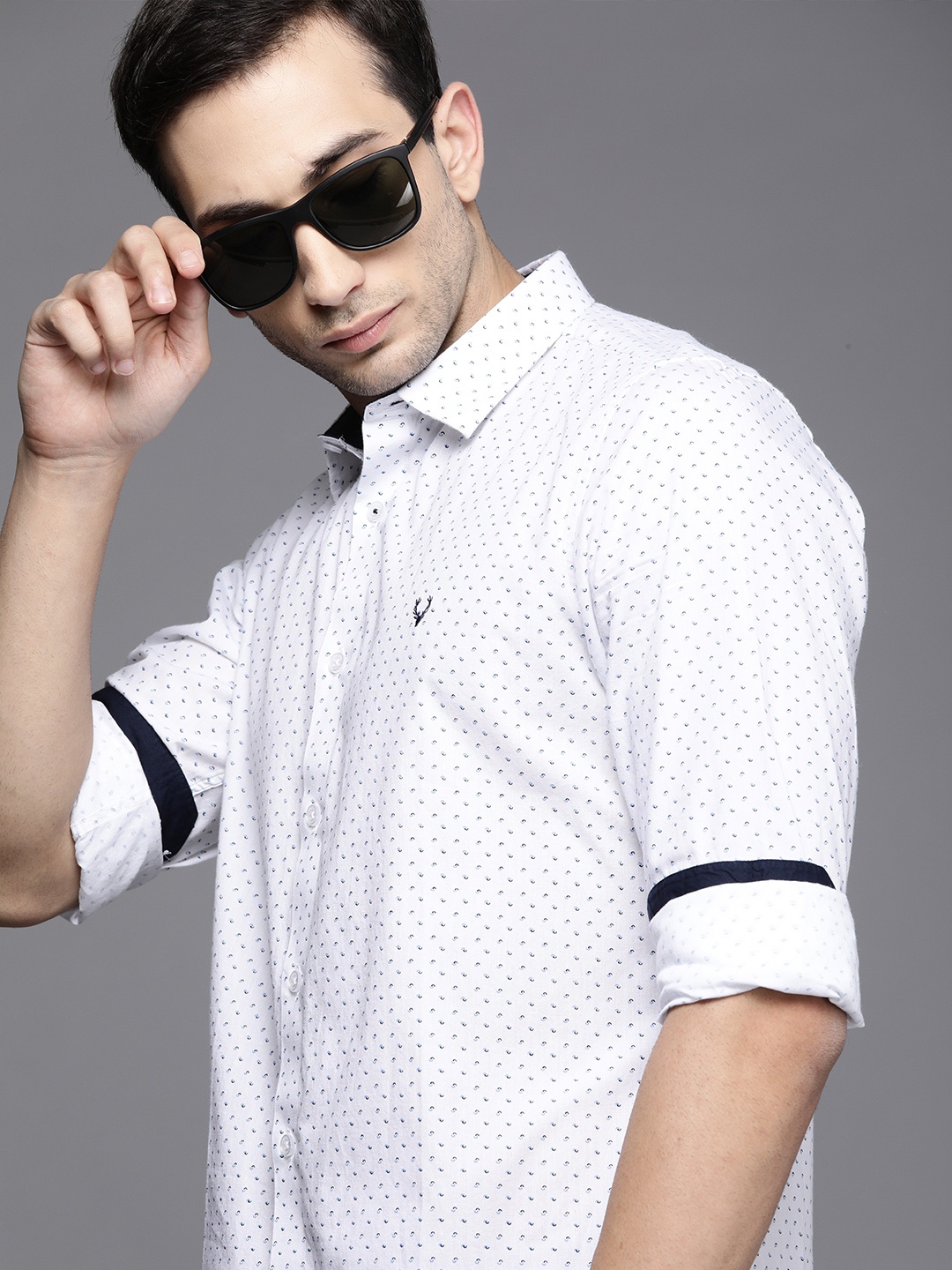 

Allen Solly Sport Men White & Blue Ultra Slim Fit Opaque Printed Casual Shirt
