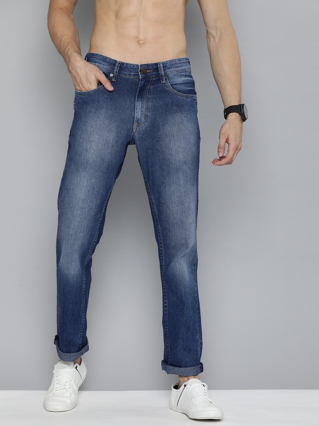 

HERE&NOW Men Blue Slim Fit Clean Look Light Fade Stretchable Jeans