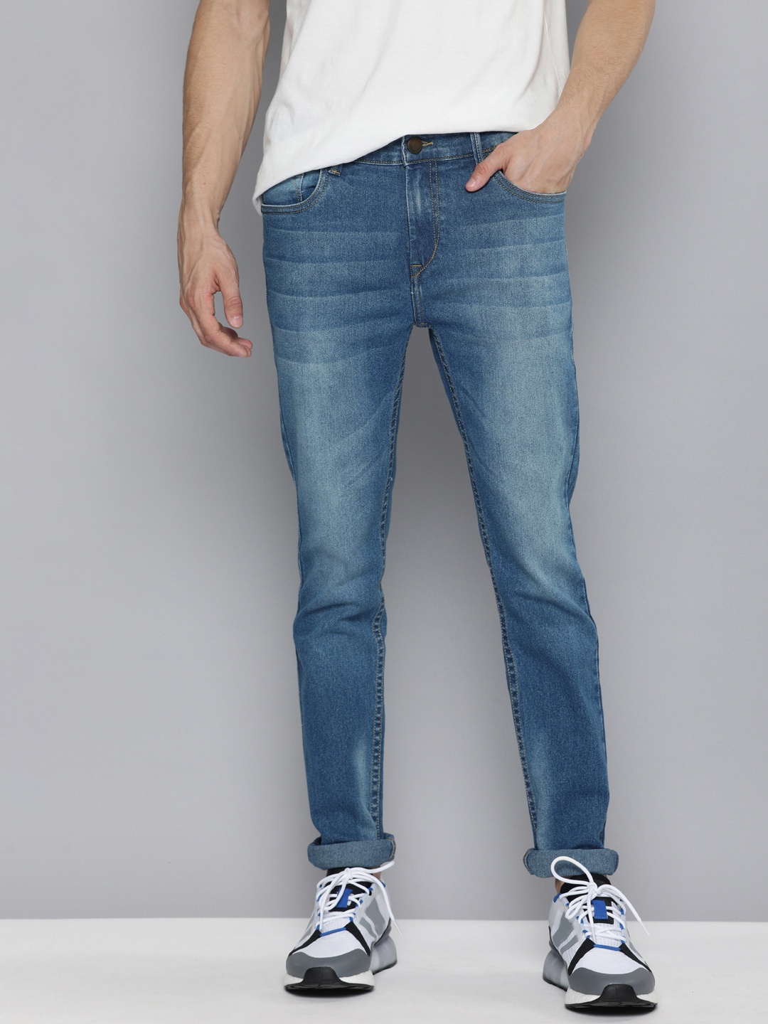 

HERE&NOW Men Blue Skinny Fit Light Fade Stretchable Jeans