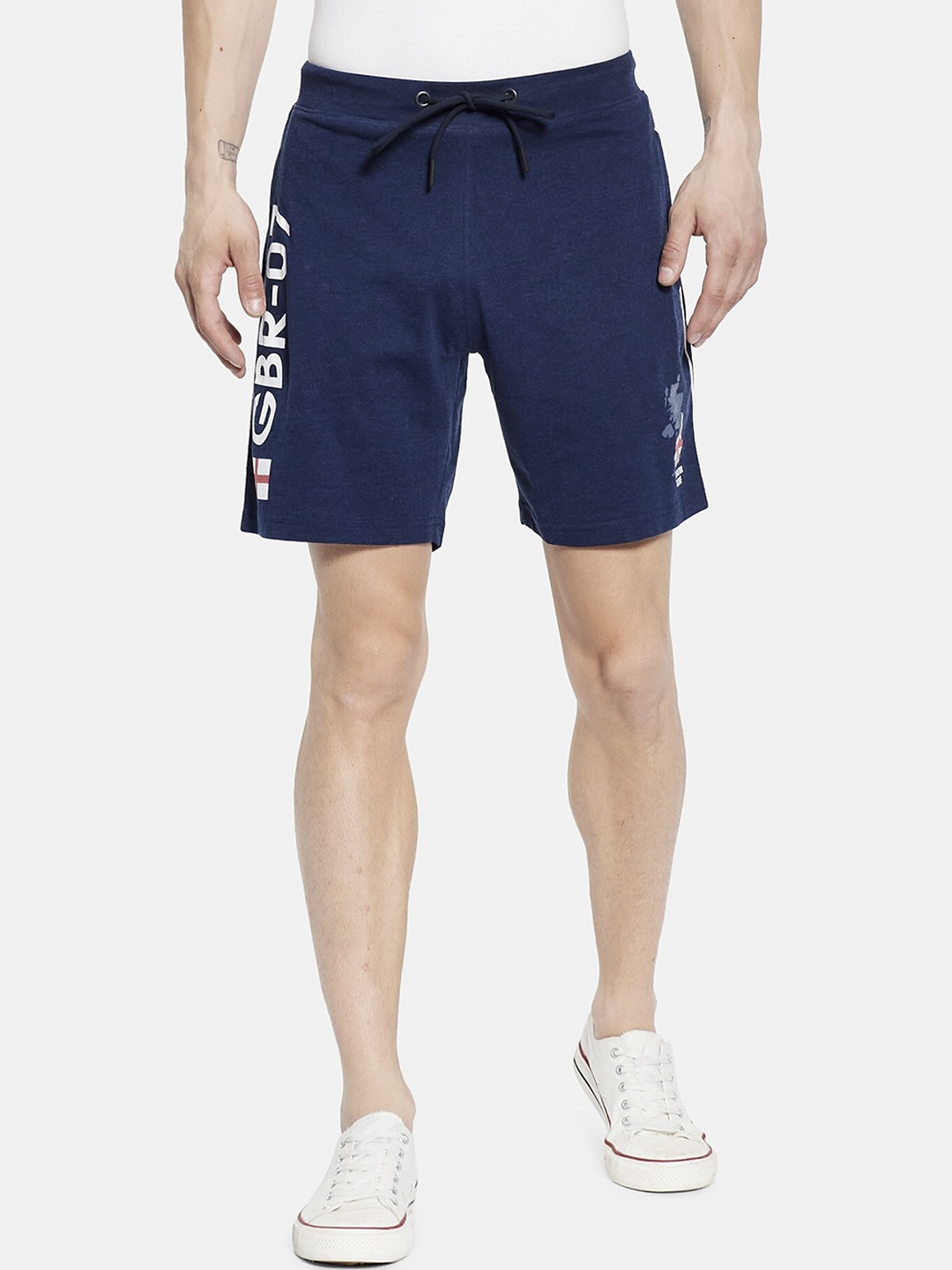 

Octave Men Blue Solid Mid-Rise Sports Shorts