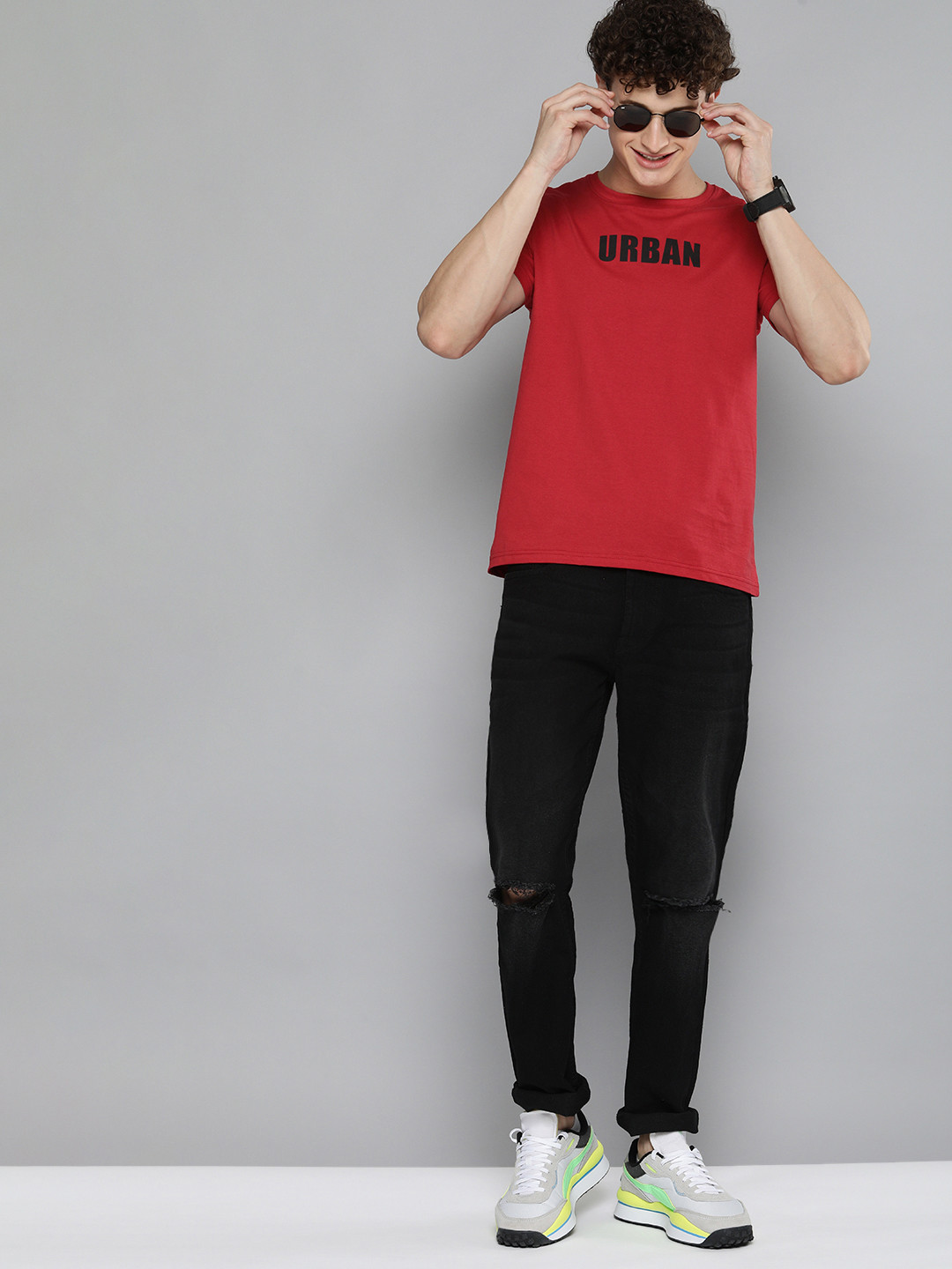 

HERENOW Men Red Black Printed Pure Cotton T-shirt