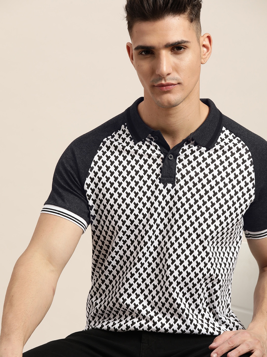 

Moda Rapido Men Black White Pure Cotton Printed Polo Collar Pure Cotton T-shirt