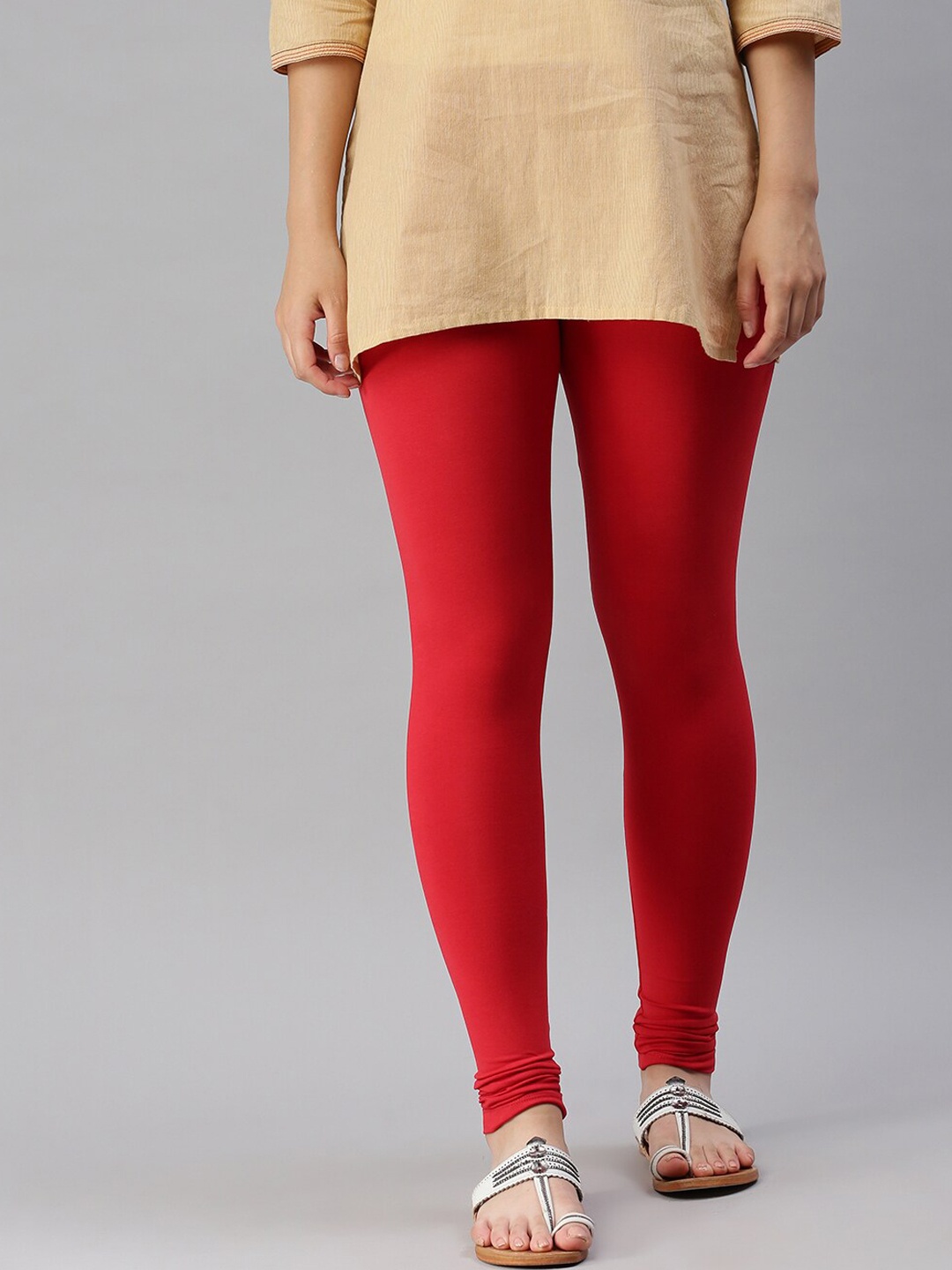 

De Moza Women Red Solid Churidar-Length Leggings