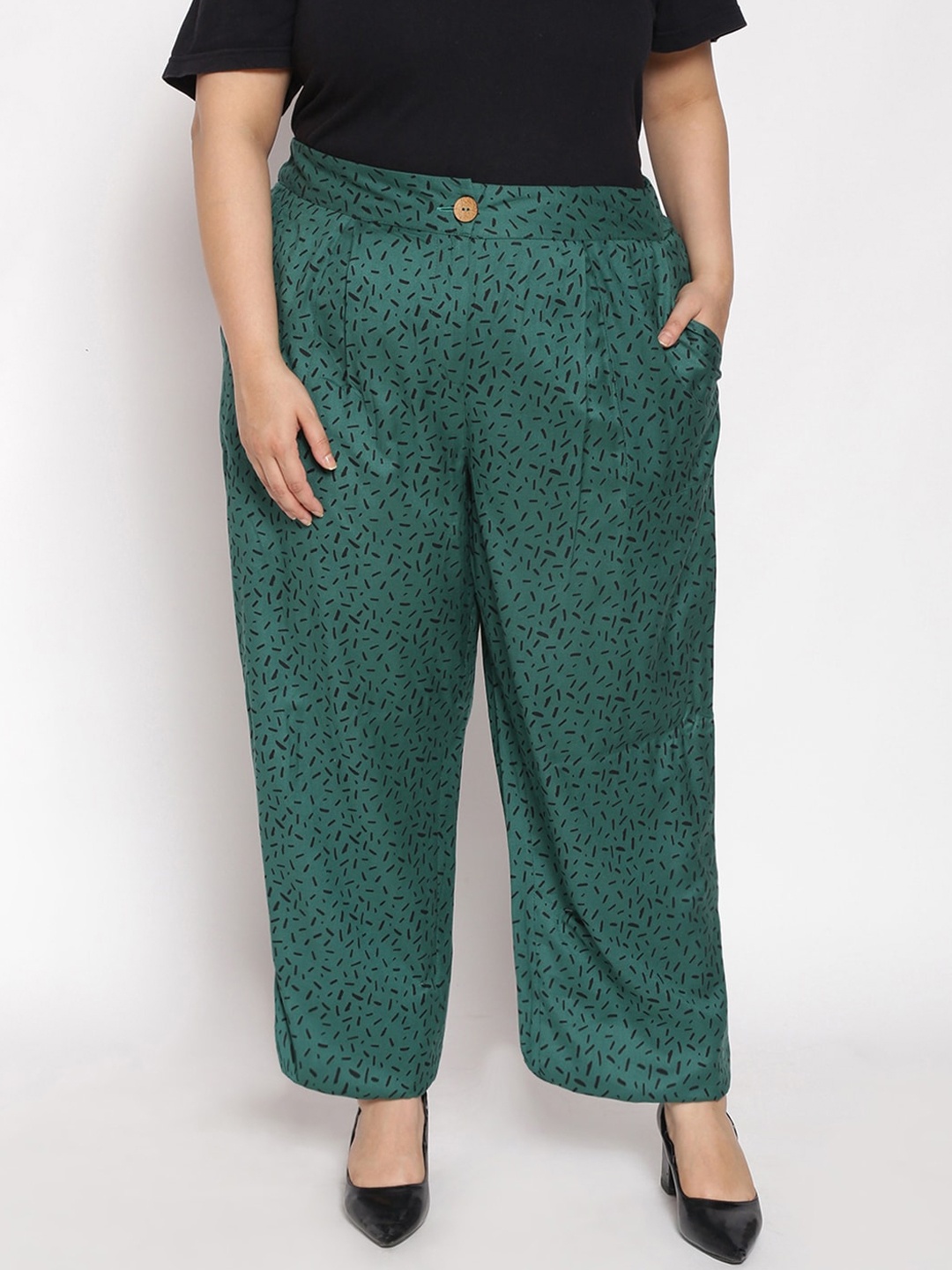 

Oxolloxo Women Green Printed Pleated Parallel Trousers
