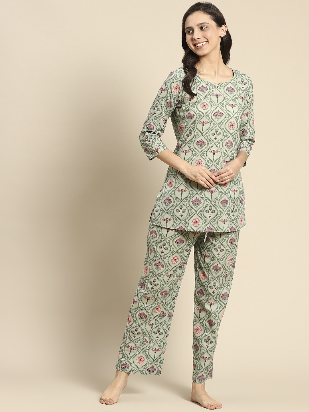 

Prakrti Women Green & Red Ethnic Motifs Print Cotton Pyjamas Set