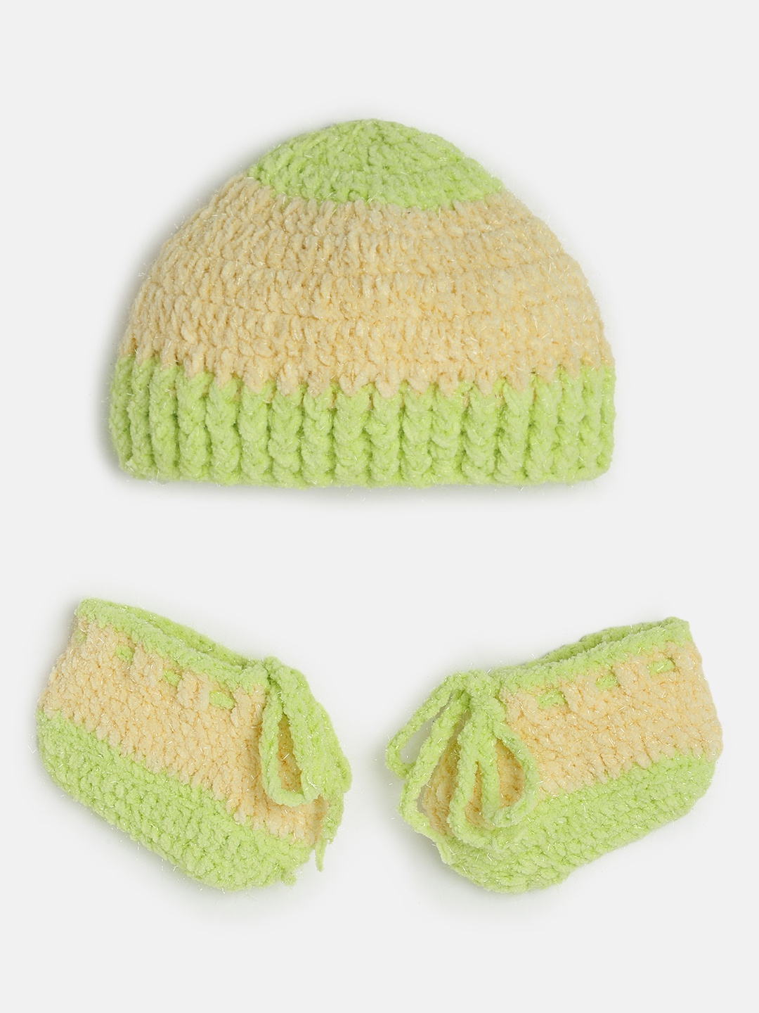 

Magic Needles Kids Yellow & Green Handmade Cap & Booties Set