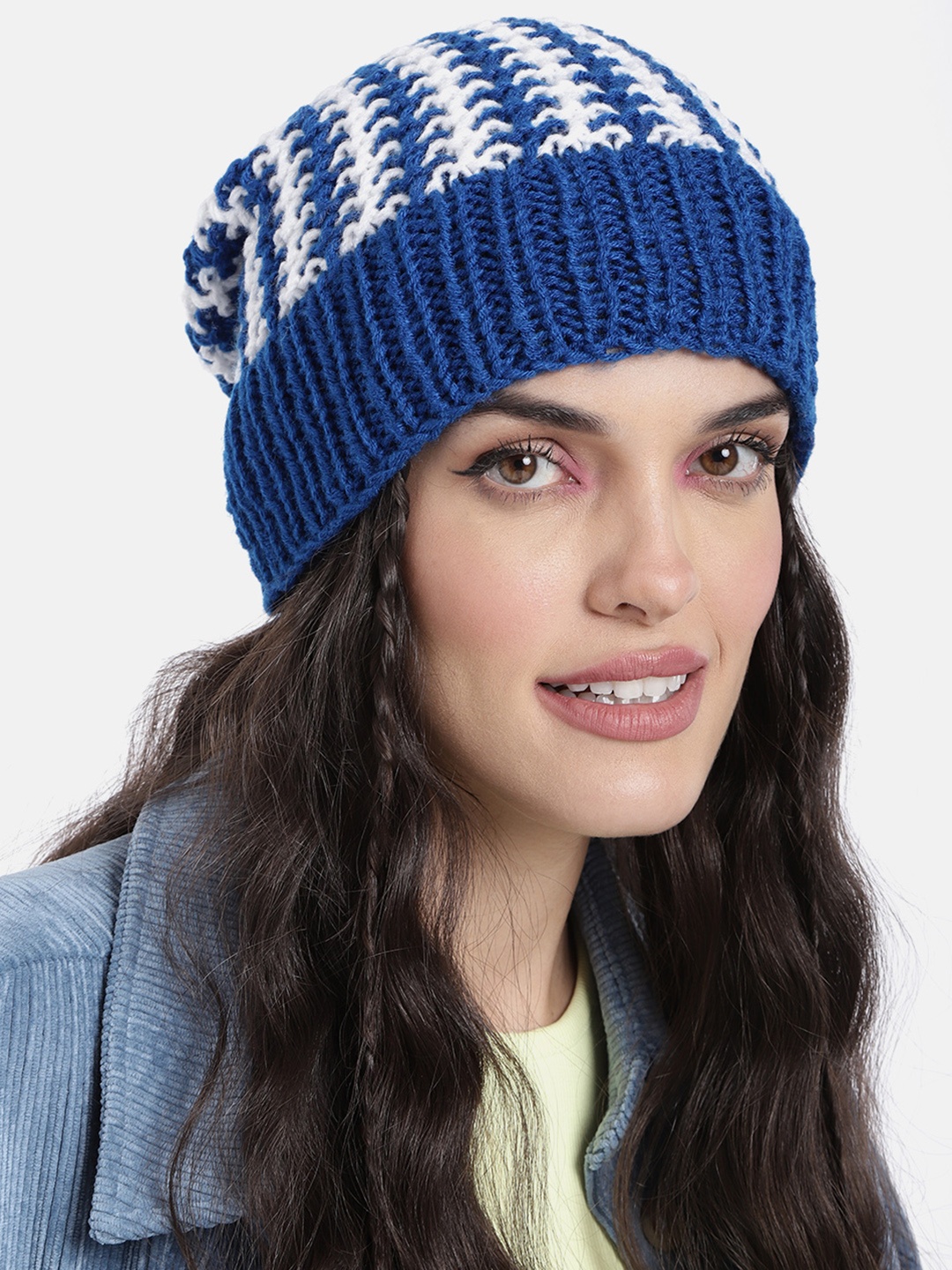

Magic Needles Unisex Blue & White Self Design Beanie