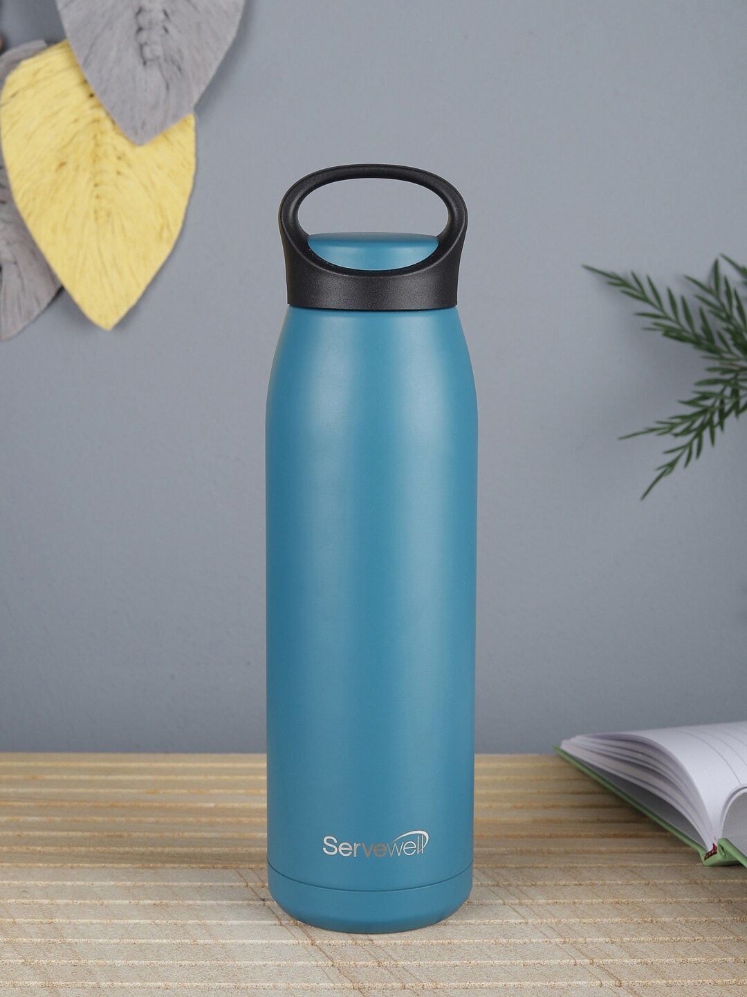 

Servewell Blue Solid Stainless Steel Vacuum Water Bottle 700 ml