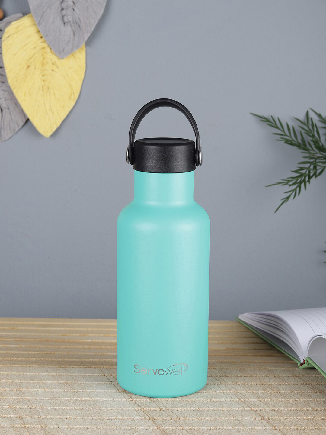 

Servewell Sea Green & Black Solid Metro Stainless Steel Vacuum Water Bottle 500 ml