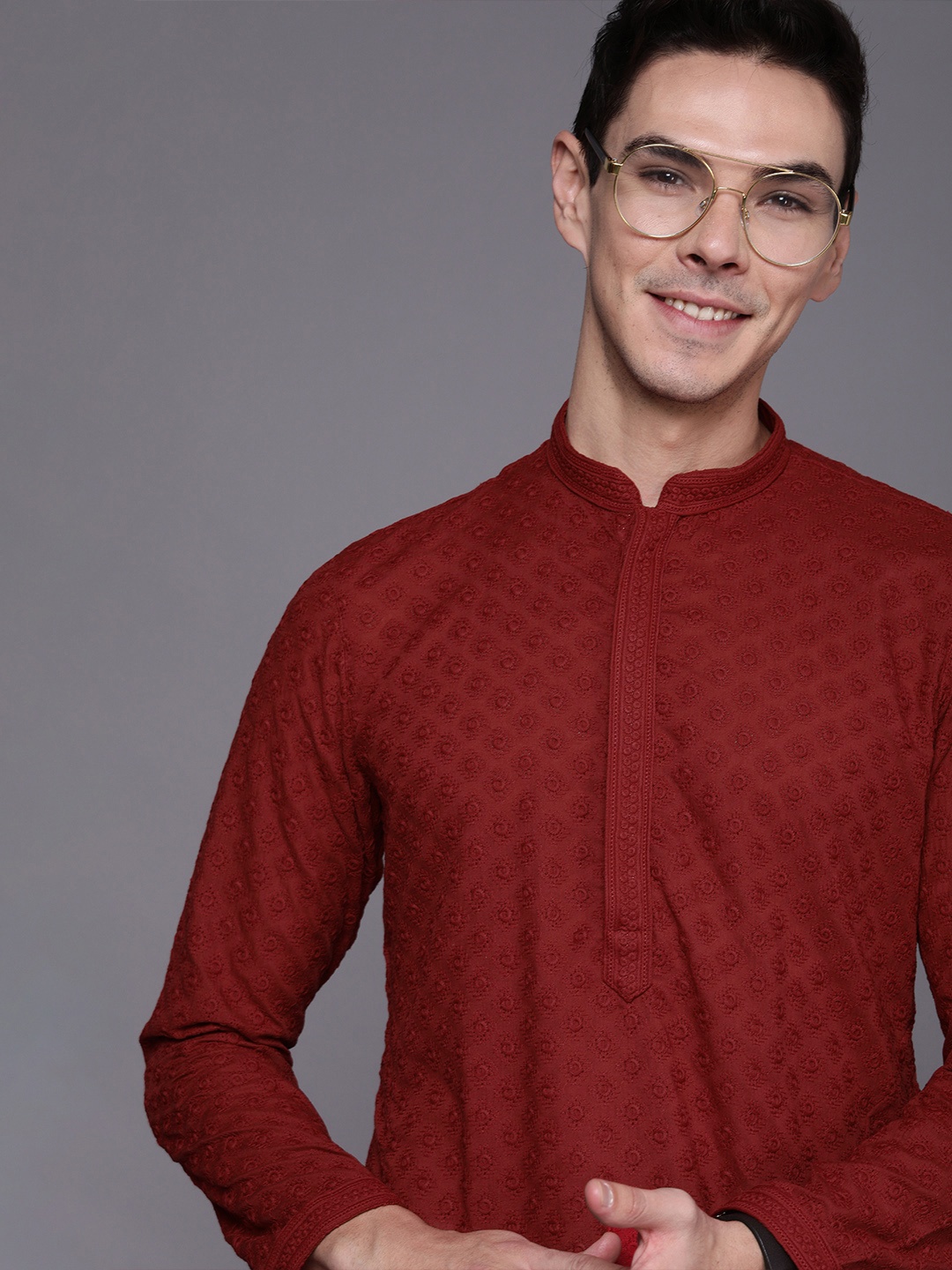 

Manyavar Men Maroon Regular Kurta with Churidar