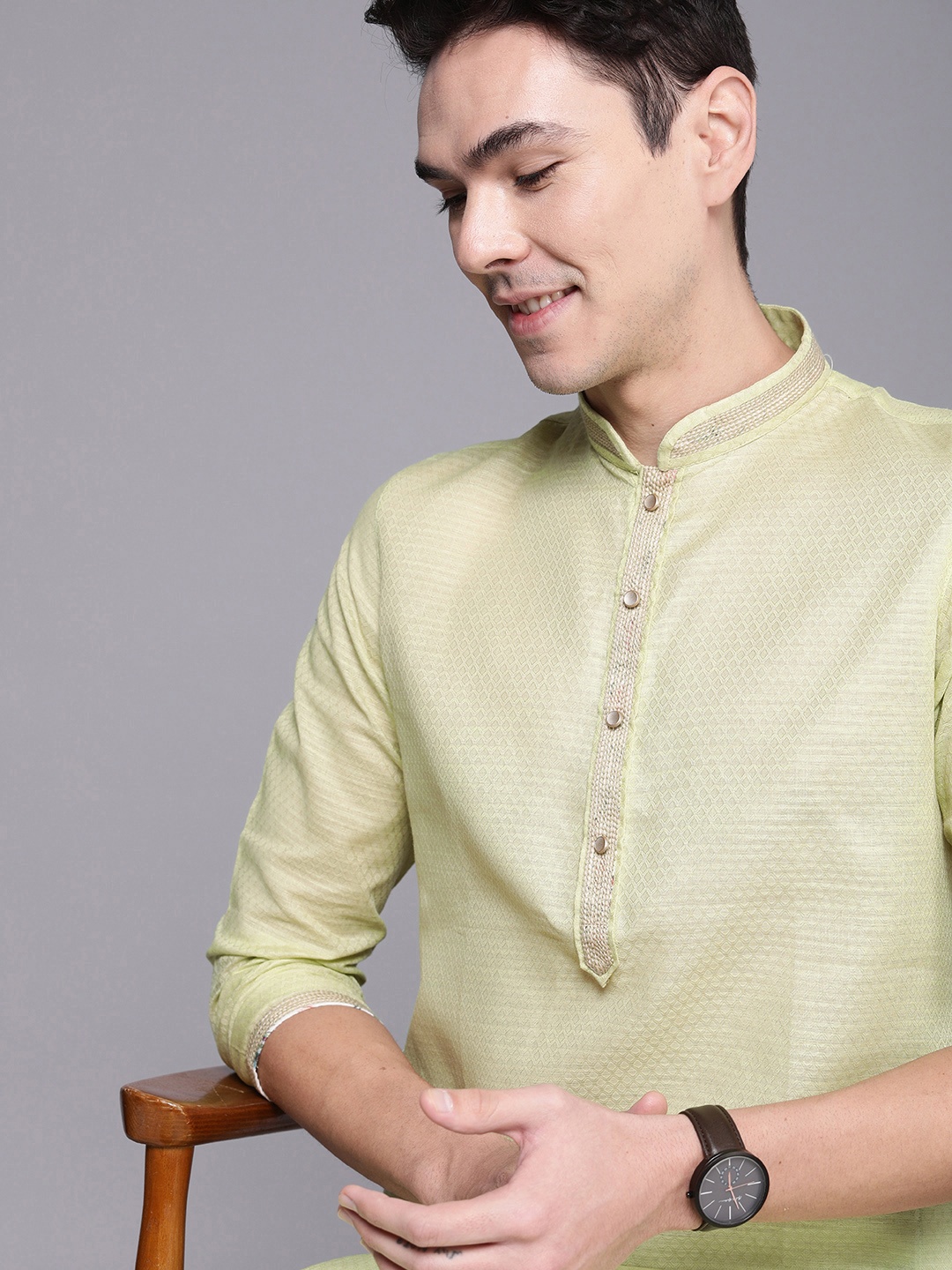 

Manyavar Men Green Regular Kurta with Pyjamas