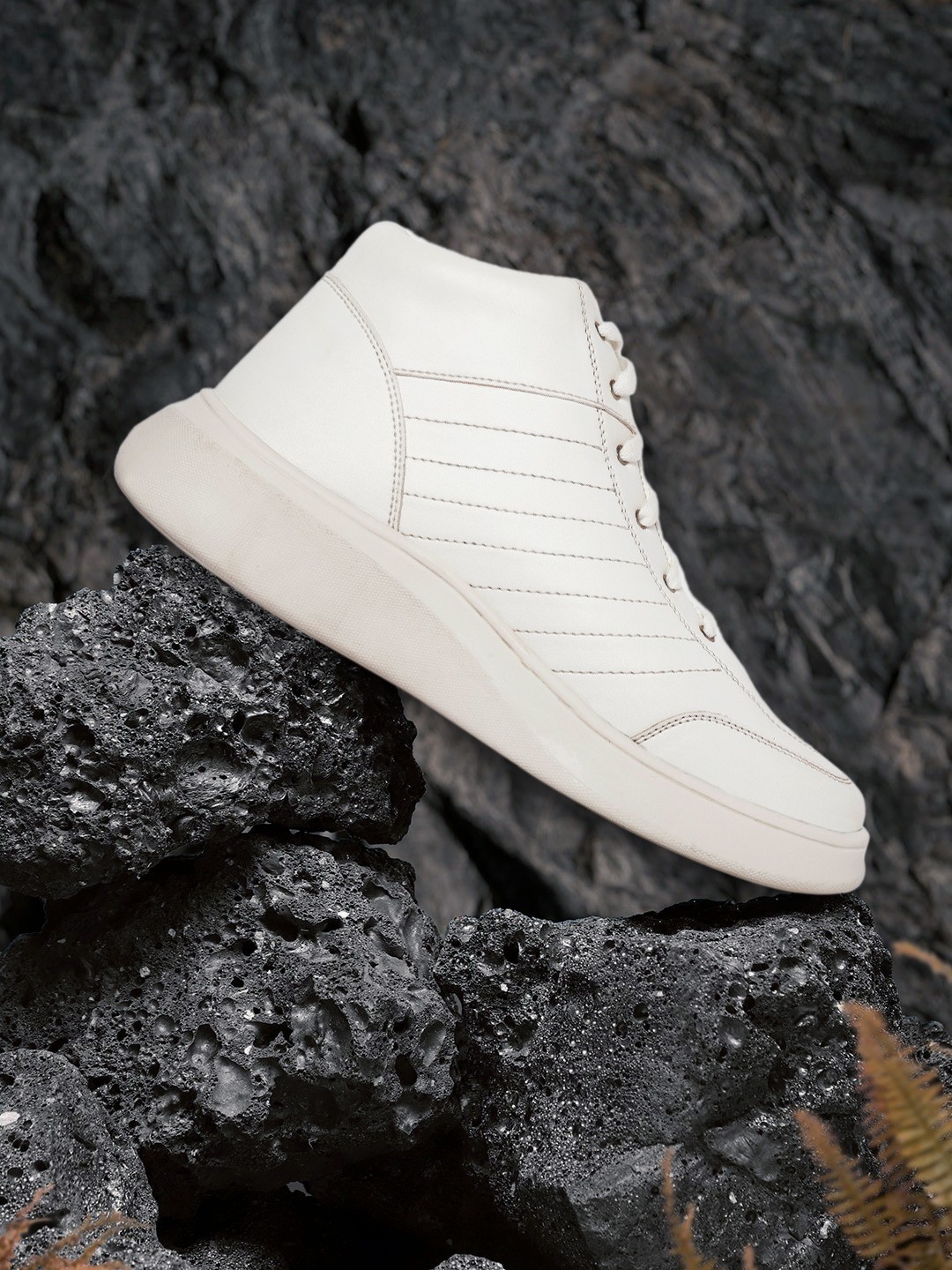 

Roadster Women White Solid Mid-Top Sneakers