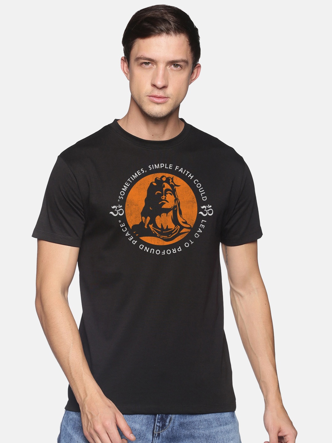

MASH UNLIMITED Men Black Graphic Printed Slim Fit Cotton T-shirt