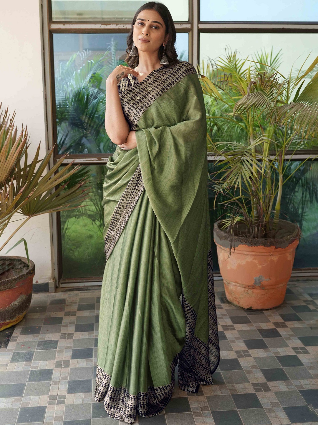 

KALINI Green & Beige Printed Border Saree