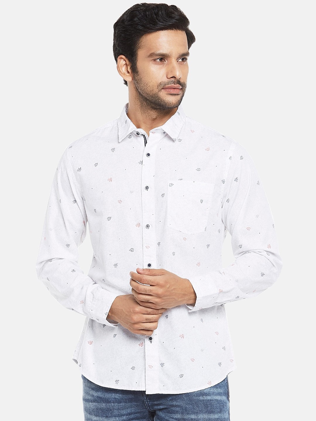 

Urban Ranger by pantaloons Men White Slim Fit Printed Casual Shirt