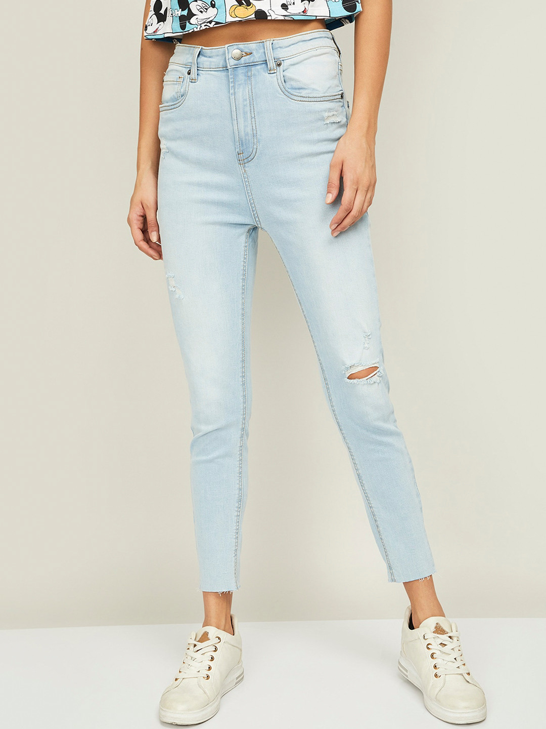 

Ginger by Lifestyle Women Blue Skinny Fit Low Distress Heavy Fade Jeans