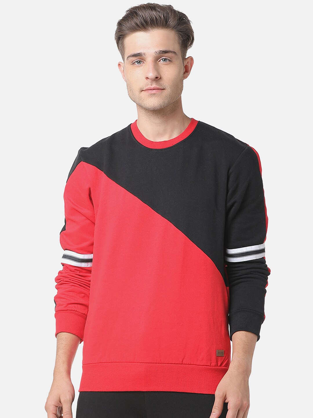 

Campus Sutra Men Red & Black Colourblocked Sweatshirt