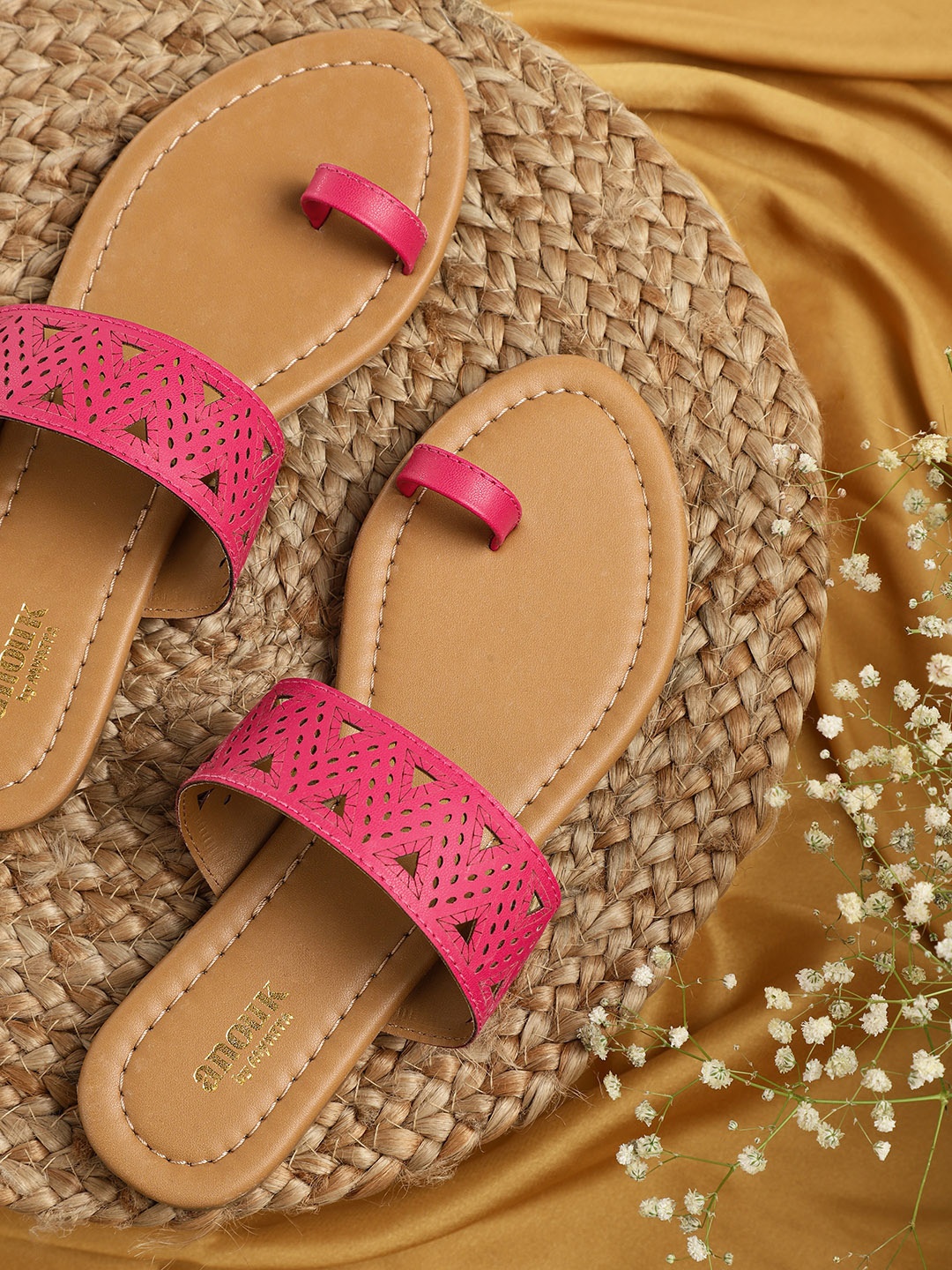 

Anouk Women Pink Textured One-Toe Flats with Laser Cuts