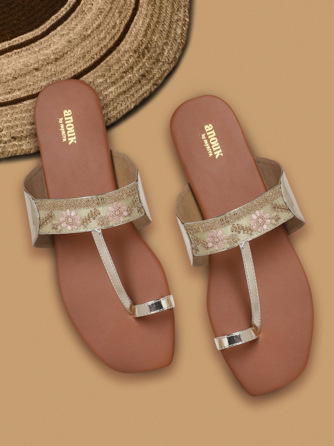

Anouk Women Gold-Toned & Greeen Embroidered Handmade One Toe Flats