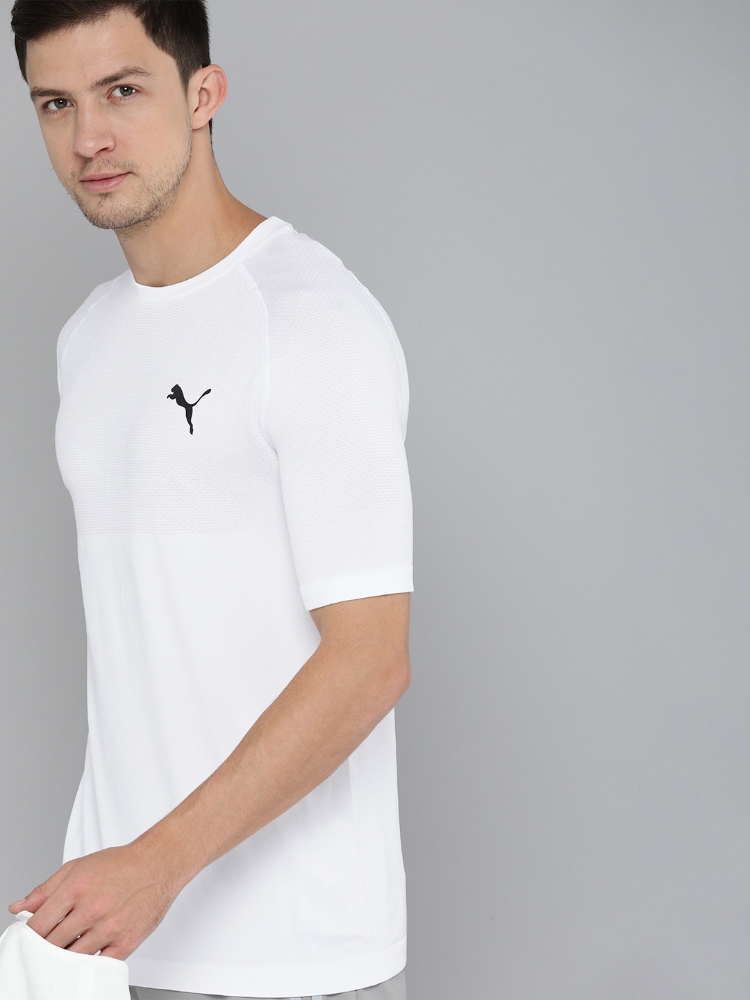 

Puma Men White dryCELL RTG evoKNIT Basic Slim Fit T-shirt