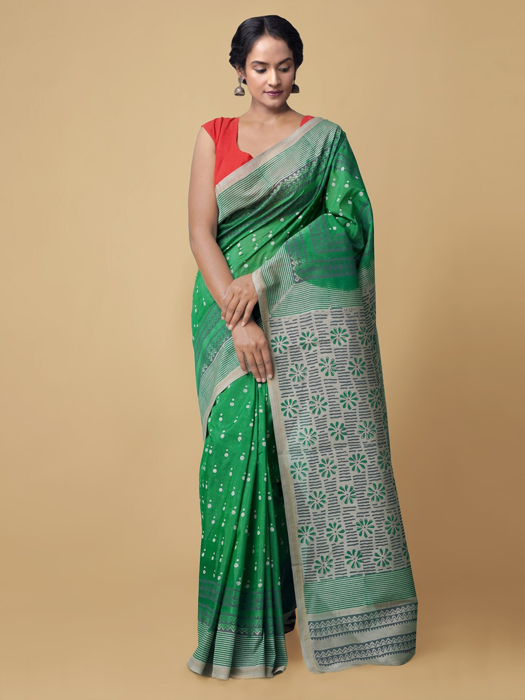 

Unnati Silks Women Green & White Pure Hand Block Printed Chanderi Sico Sustainable Saree