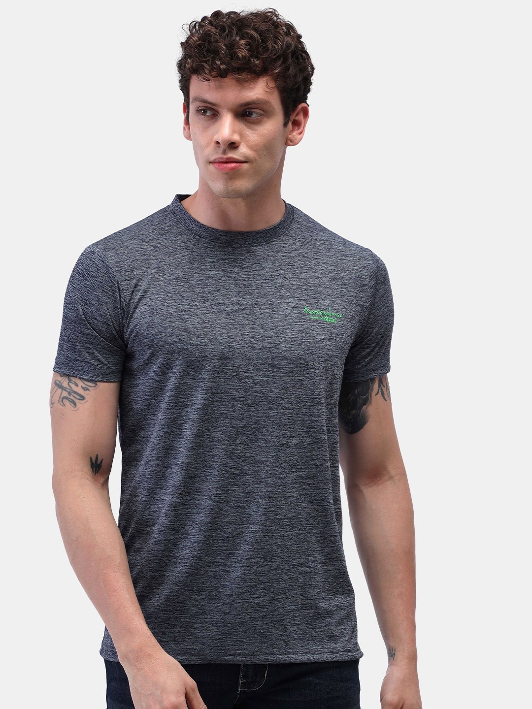 

Masculino Latino Men Blue Applique T-shirt