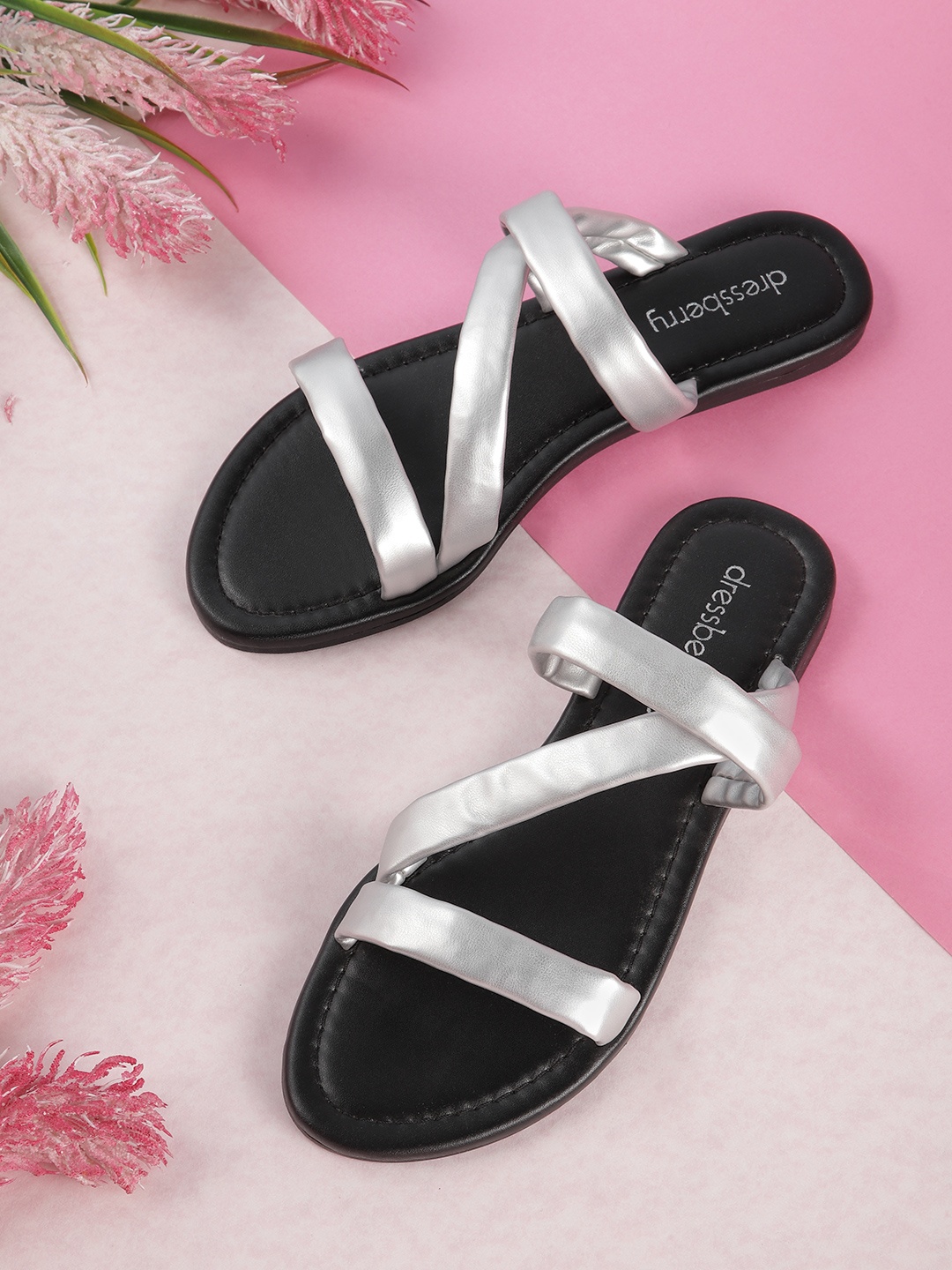 

DressBerry Women Silver-Toned Solid Open Toe Flats