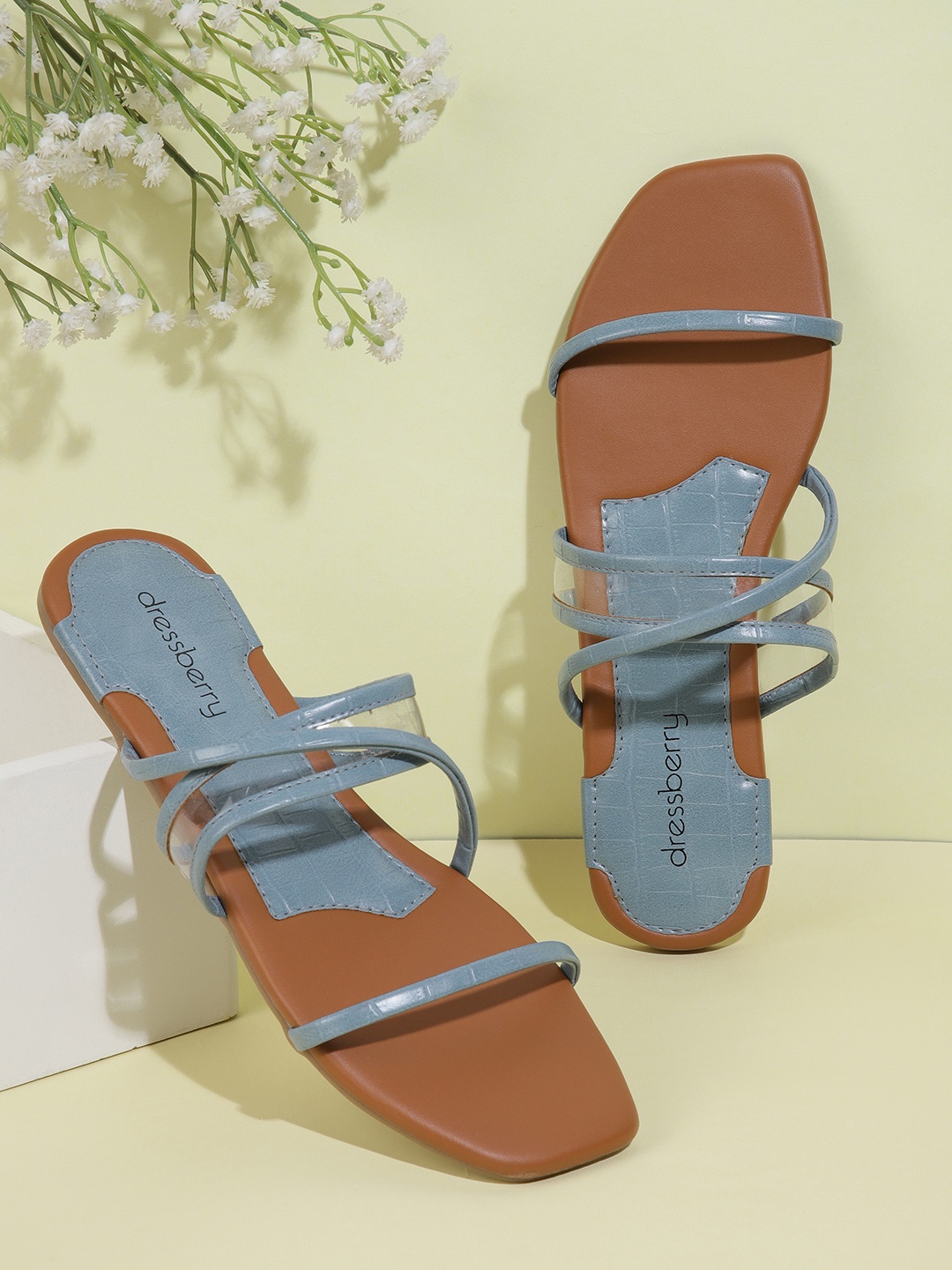 

DressBerry Women Blue Croc Textured Open Toe Flats