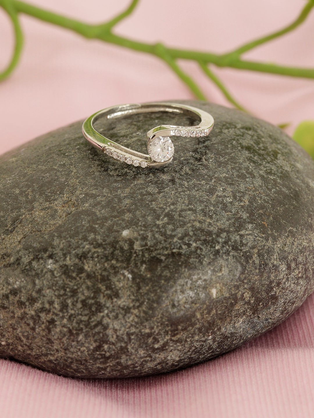 

GIVA 925 Silver Solitaire Grace Ring