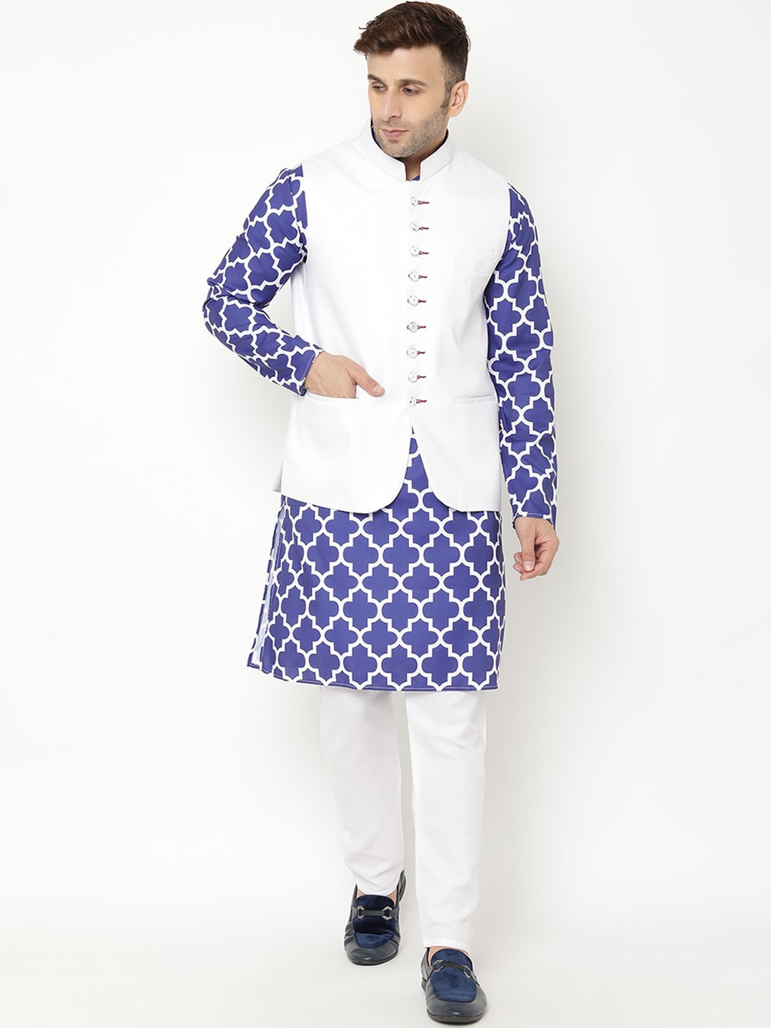 

Hangup Men Blue Ethnic Motifs Printed Kurta with Churidar & Nehru Jacket