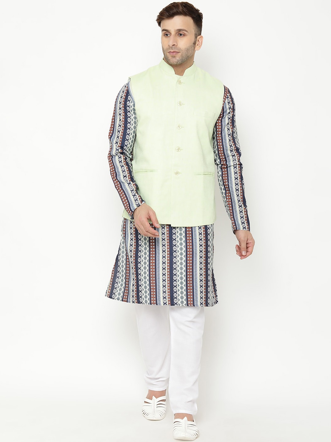 

Hangup Men Navy Blue Printed Kurta with Churidar & Nehru Jacket
