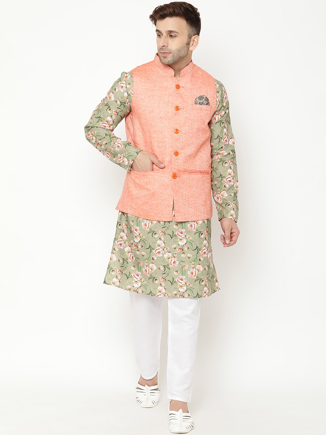 

Hangup Men Green Floral Printed Kurta with Churidar & Nehru Jacket