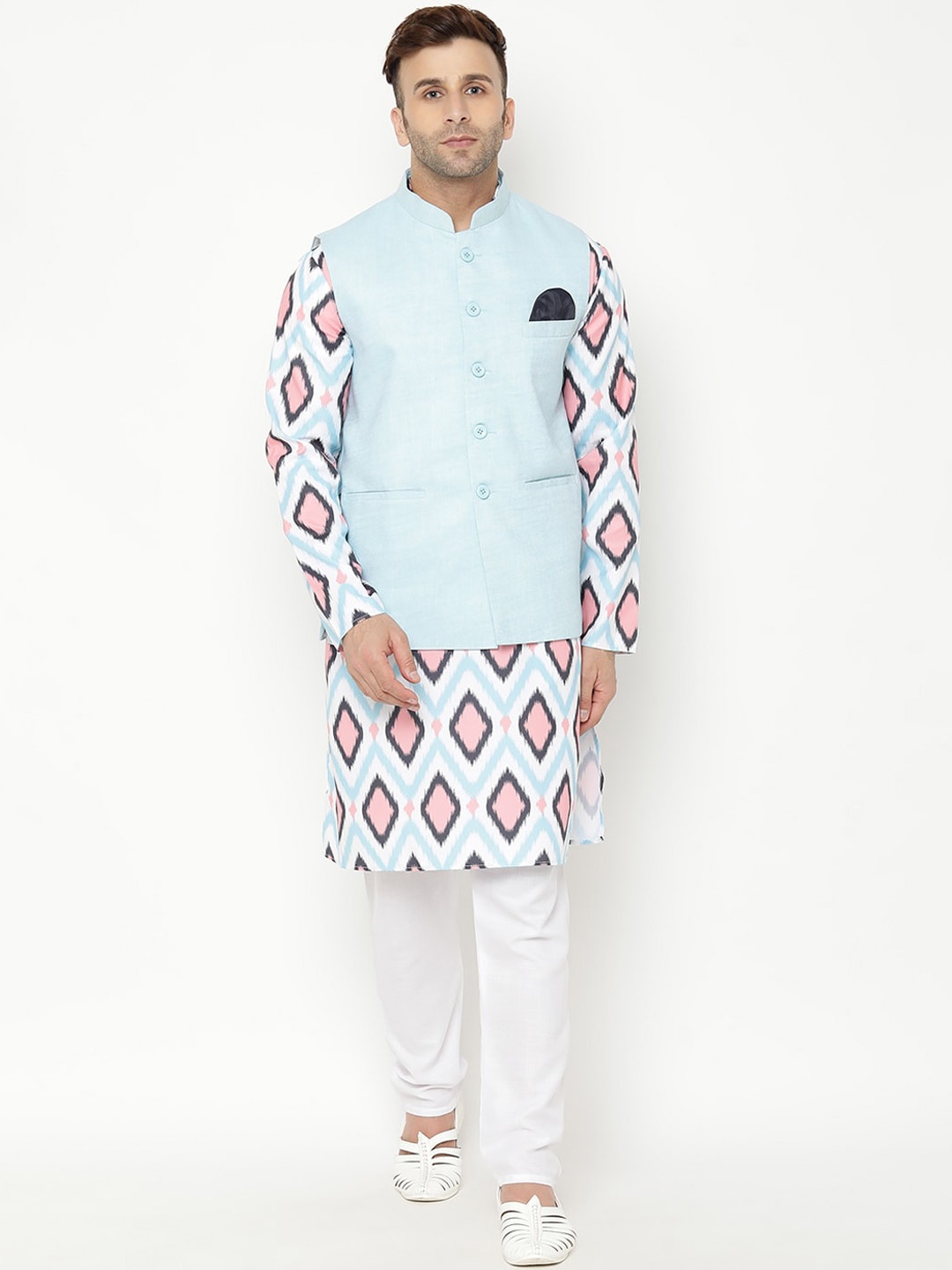 

Hangup Men Blue Kurta with Churidar & Nehru Jacket