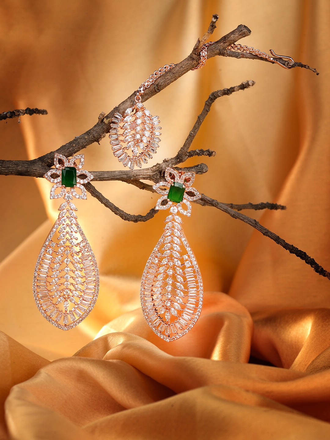 

Saraf RS Jewellery Green Rose Gold-Plated AD-Studded & Handcrafted Jewellery Set