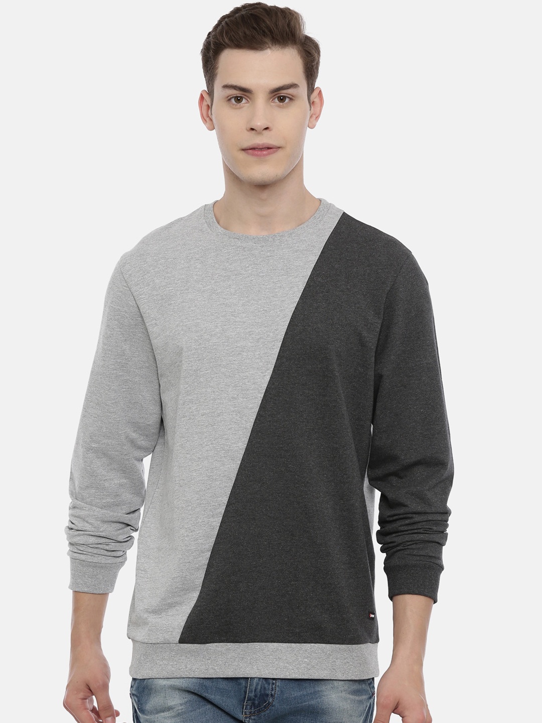 

3PIN Men Grey & Black Colourblocked Sweatshirt