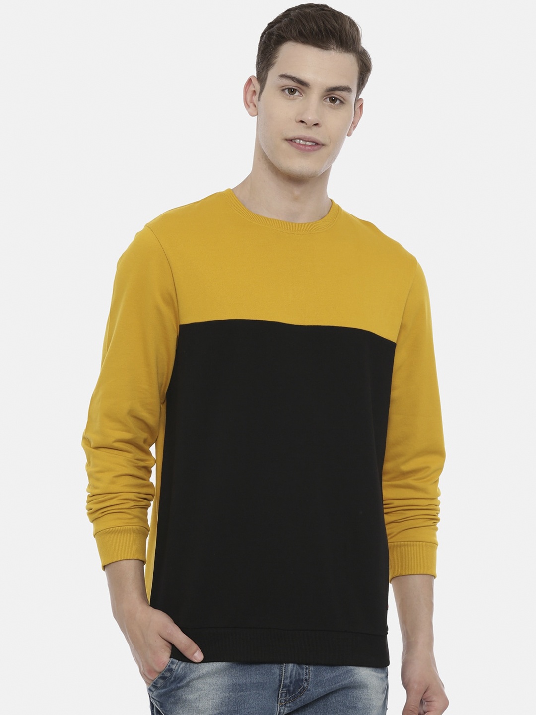 

3PIN Men Mustard & Black Colourblocked Sweatshirt