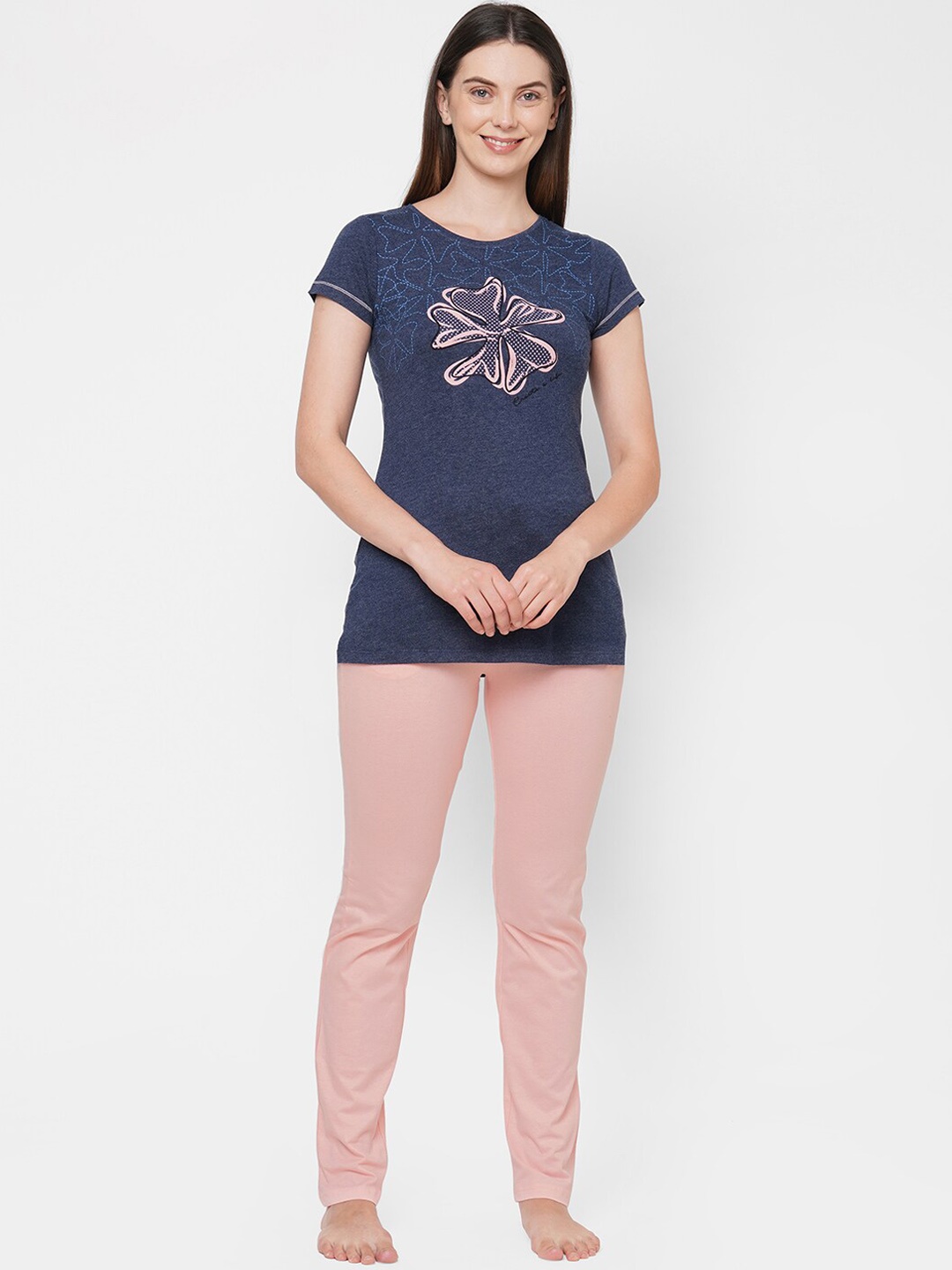 

Sweet Dreams Women Navy Blue & Peach-Coloured Printed Night suit