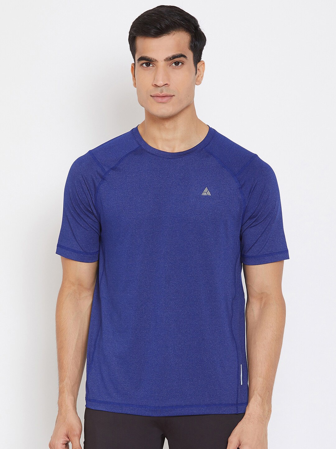 

ATHLISIS Men Blue Slim Fit Training T-shirt