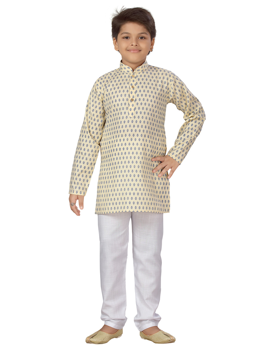

Aj DEZInES Boys Yellow Ethnic Motifs Printed Pure Cotton Kurta with Pyjamas
